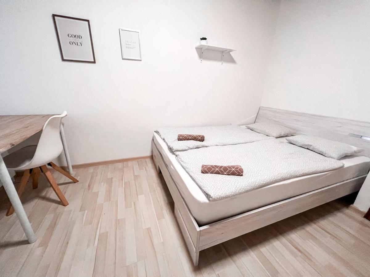 3 Apartments In 1 Location Praga Exterior foto